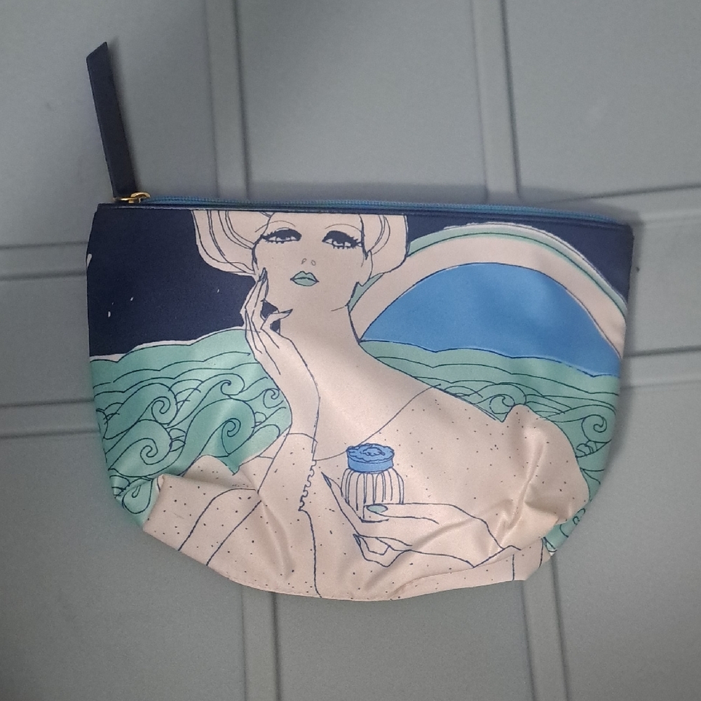 Estee Lauder Cosmetic Pouch! Brand NEW!